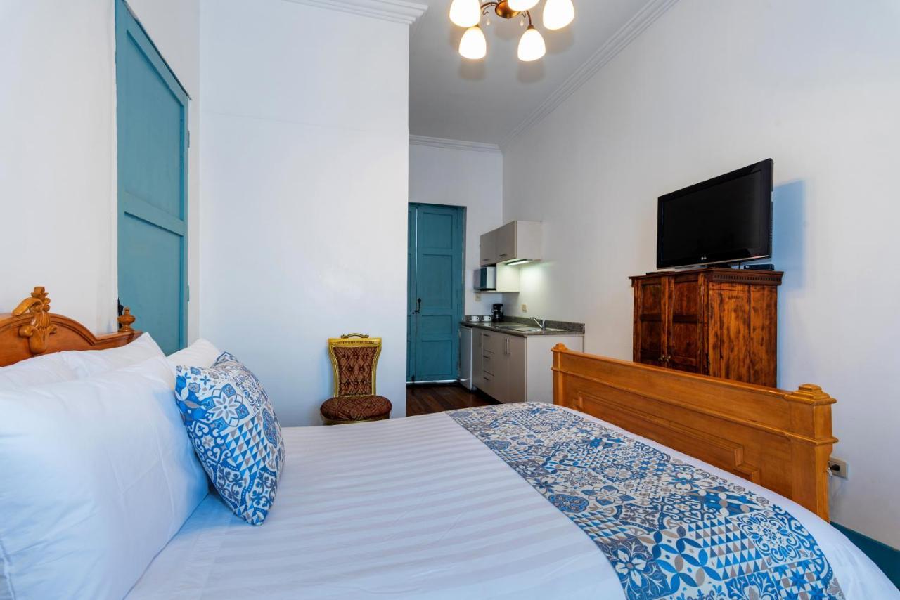 Del Parque Hotel & Suites Куэнка Экстерьер фото